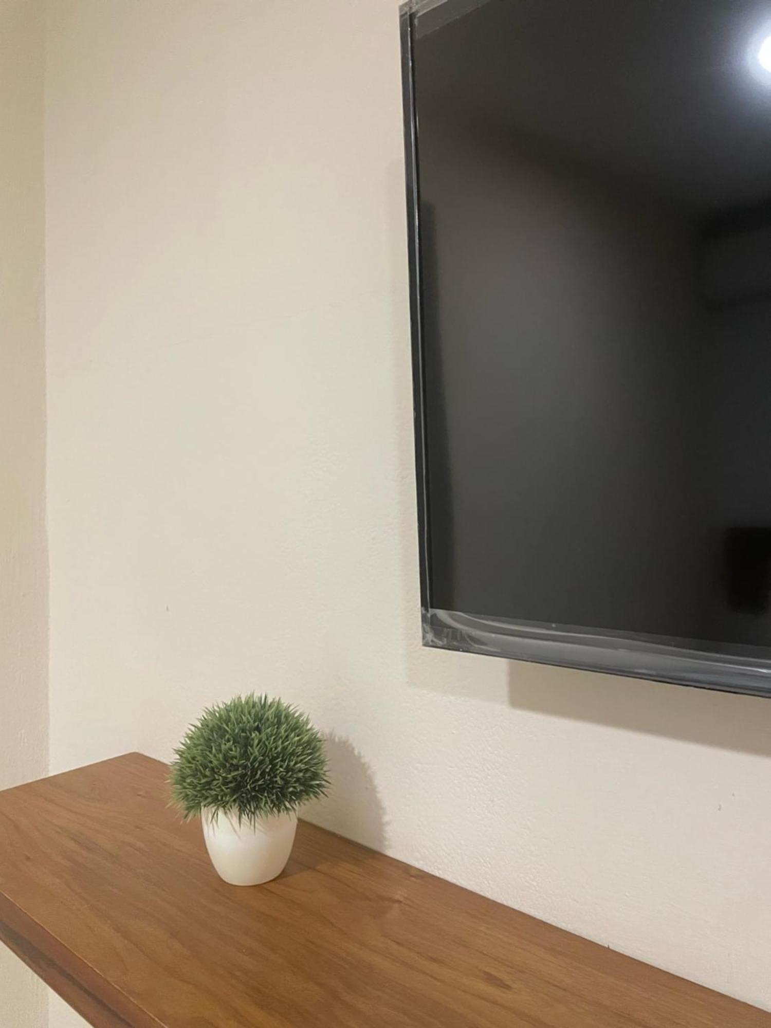 Moloch Hostel & Suites แคนคูน ภายนอก รูปภาพ