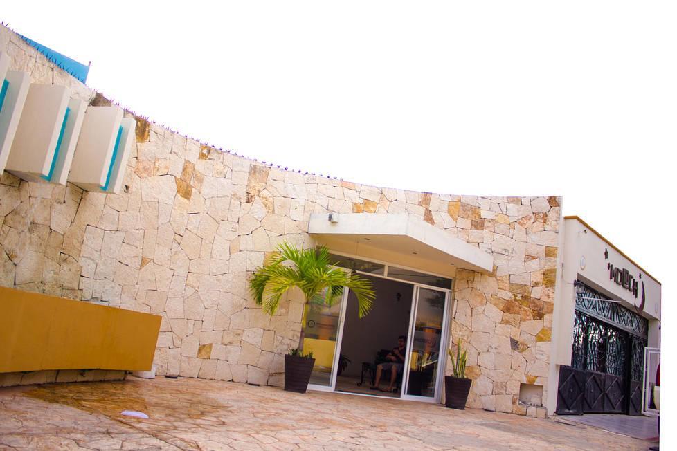 Moloch Hostel & Suites แคนคูน ภายนอก รูปภาพ