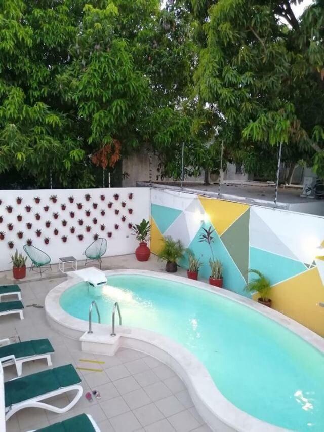 Moloch Hostel & Suites แคนคูน ภายนอก รูปภาพ